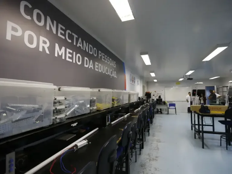 Vagas SENAI: mais de 135 mil em cursos gratuitos e pagos