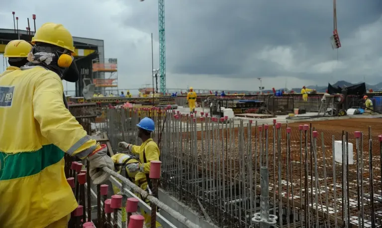 Indústria da construção tem pior agosto em nove anos, aponta CNI
