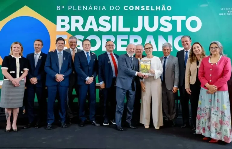 Agenda Positiva do Agro 2025 é entregue a Lula em Brasília