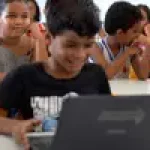 Internet chega a mais de mil escolas públicas de Mato Grosso