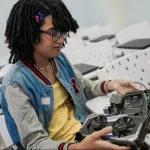 Carreta Digital capacita 60 pessoas trans e travestis no Recife