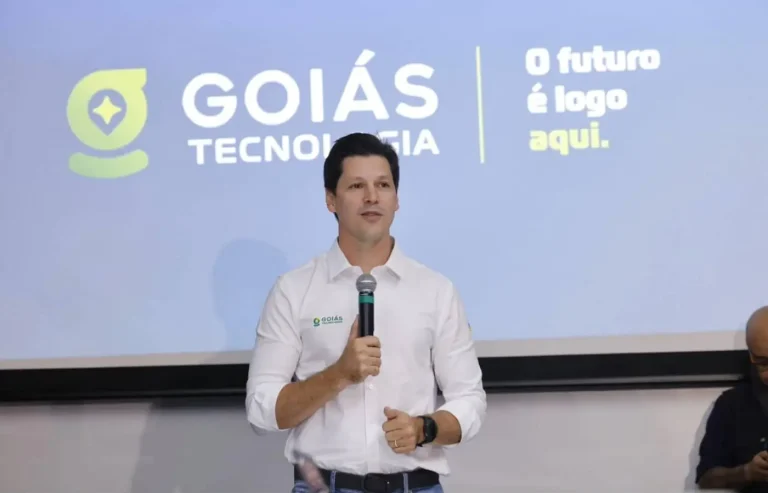 Goiás sanciona leis da GOtech e do banco digital Pequi Bank
