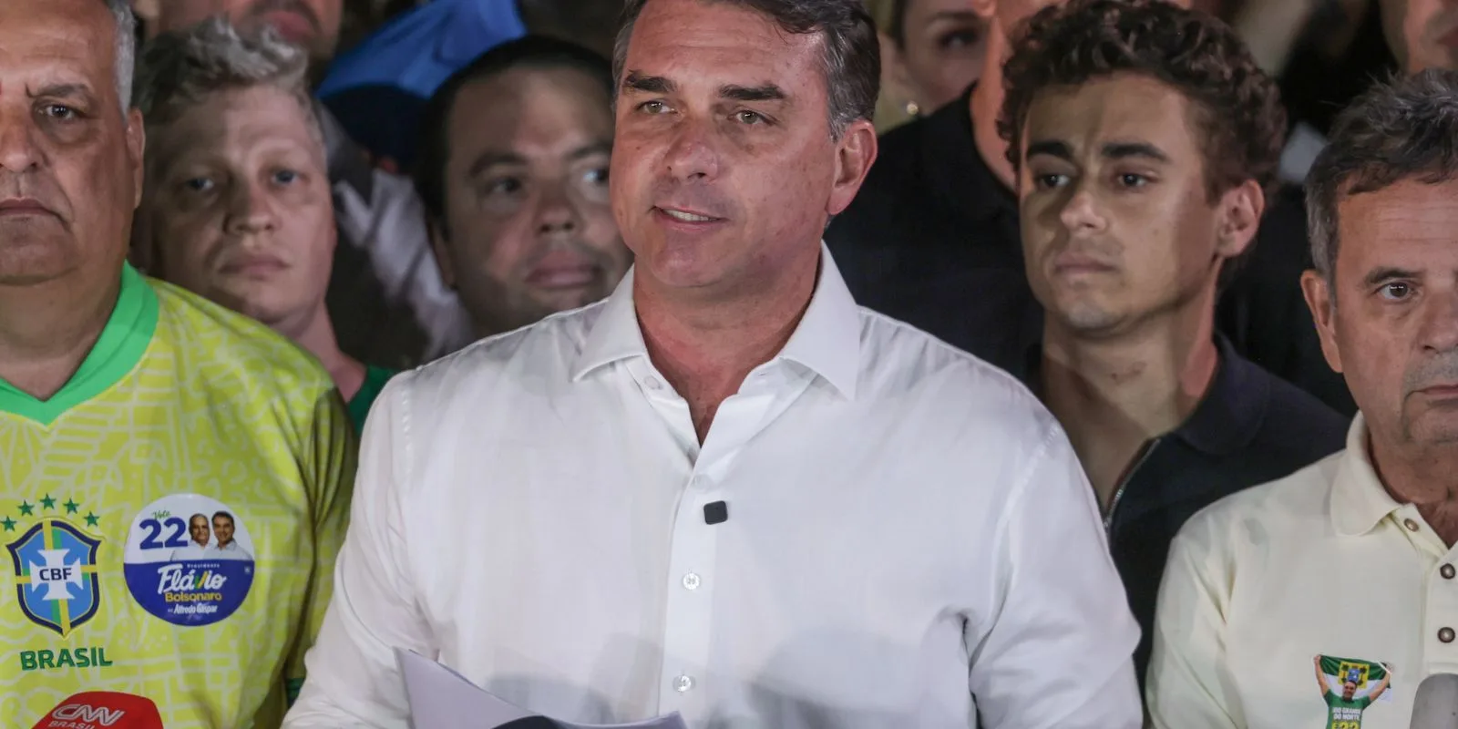 Carta de Flávio Bolsonaro agradece Milei e Trump por apoio