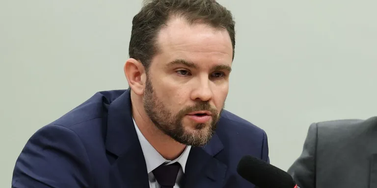 Durigan diz que governo buscará cumprir meta fiscal com diálogo