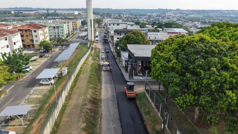 Recapeamento no Parque Rio Solimões usa 110 toneladas de asfalto