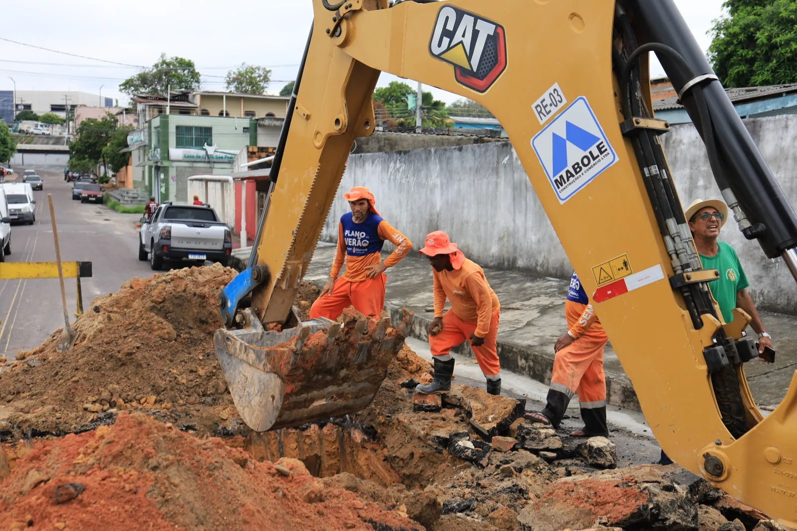 Cratera no Japiim 2: Prefeitura recupera rede de drenagem
