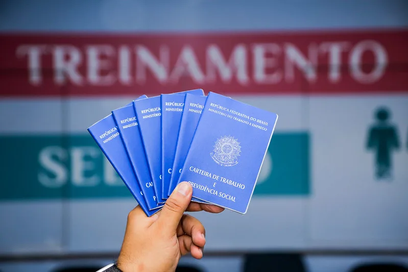 Sine Manaus oferta 737 vagas de emprego nesta quinta (22)