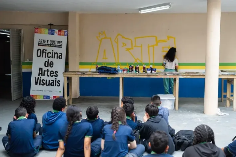Projeto Arte e Cultura leva oficinas a escola na zona norte