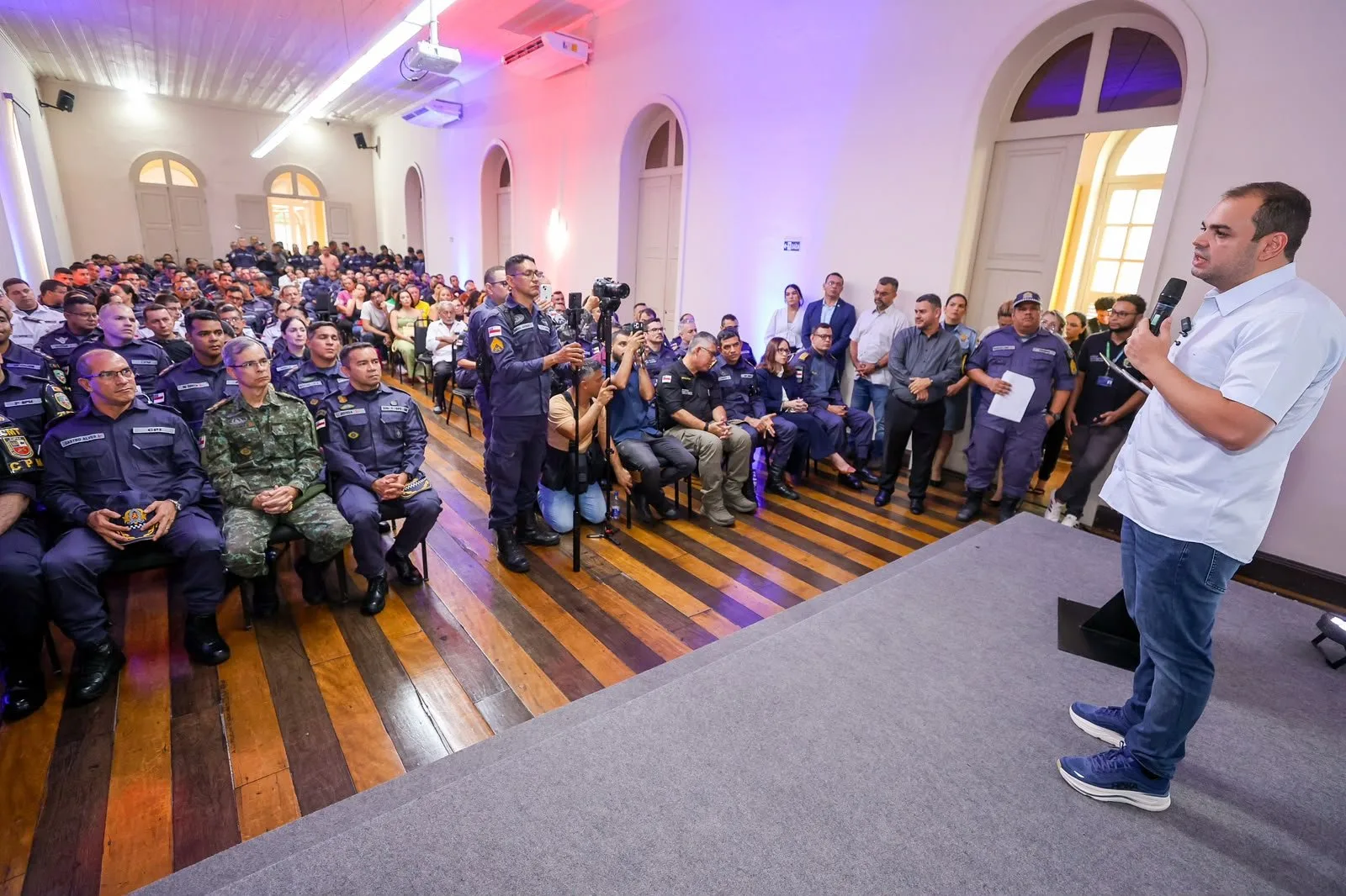 PM do Amazonas celebra promoção de 316 policiais em Manaus