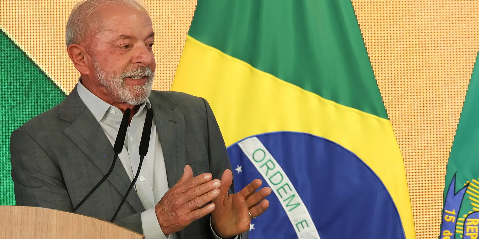 Lula vai retomar viagens internacionais após reeleição