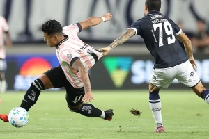 Remo vence Botafogo por 2 a 1 e segue vivo no Brasileirão